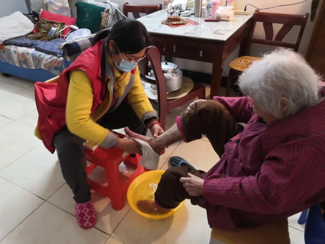 天津陪诊师长护险_长期护理保险政策实施细则_失能评定标准