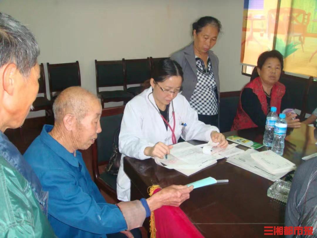 长沙市第四医院无陪护病房_护工费10元一天_天津医院护工价格