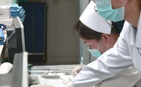 高龄失能老人的护理方法有哪些