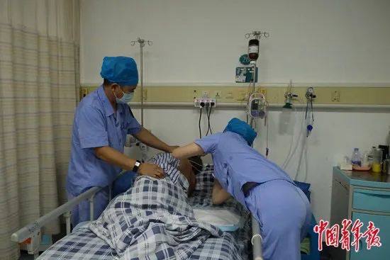 天津‮院医‬护工机构_福建省医疗护理员培训_无陪护病房试点方案