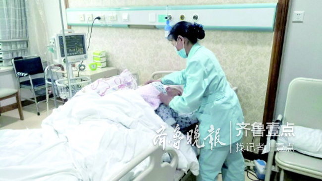 互联网+护理服务_天津24h护工体验_共享护士上门服务