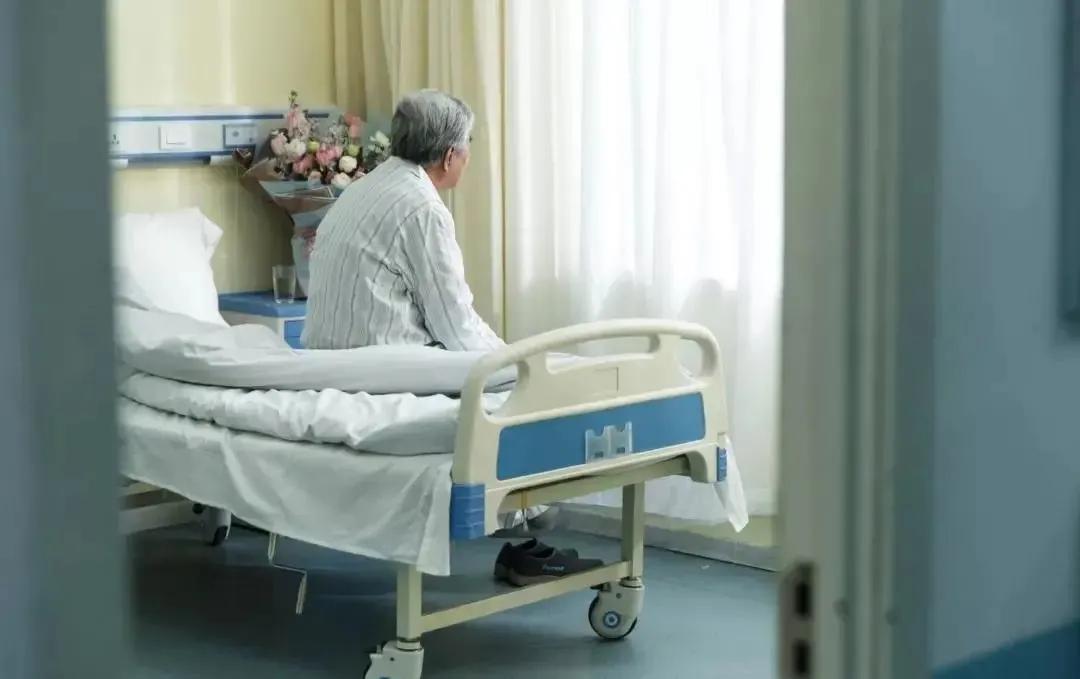 护工护理质量与医院责任_天津24h护工体验_长期住院护工费用负担