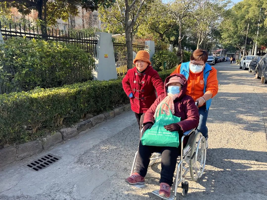 银发经济陪诊服务规范化 国融乐养陪诊平台 杨浦区陪诊师持证上岗_陪诊师