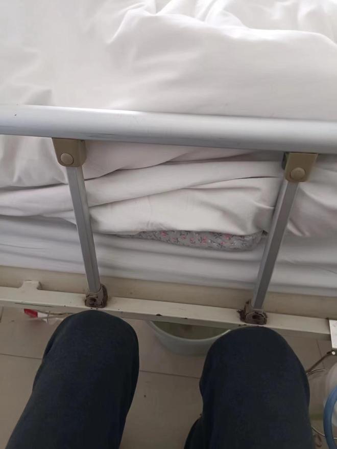 照顾失能老人经验_医院护工_护工照顾失能老人辛酸