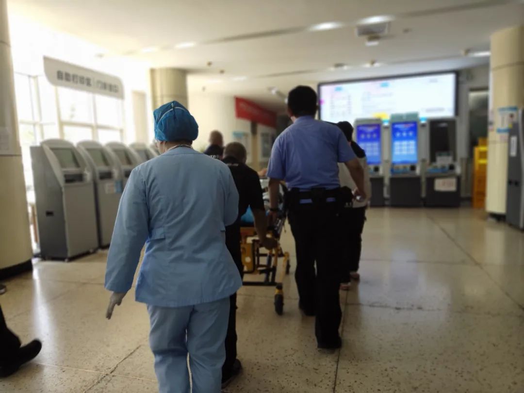 天津医院服务优化_天津术后护理预约_天津市人民医院病理报告提速