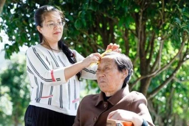 住家保姆工资待遇_住家护工_住家保姆如何选择雇主