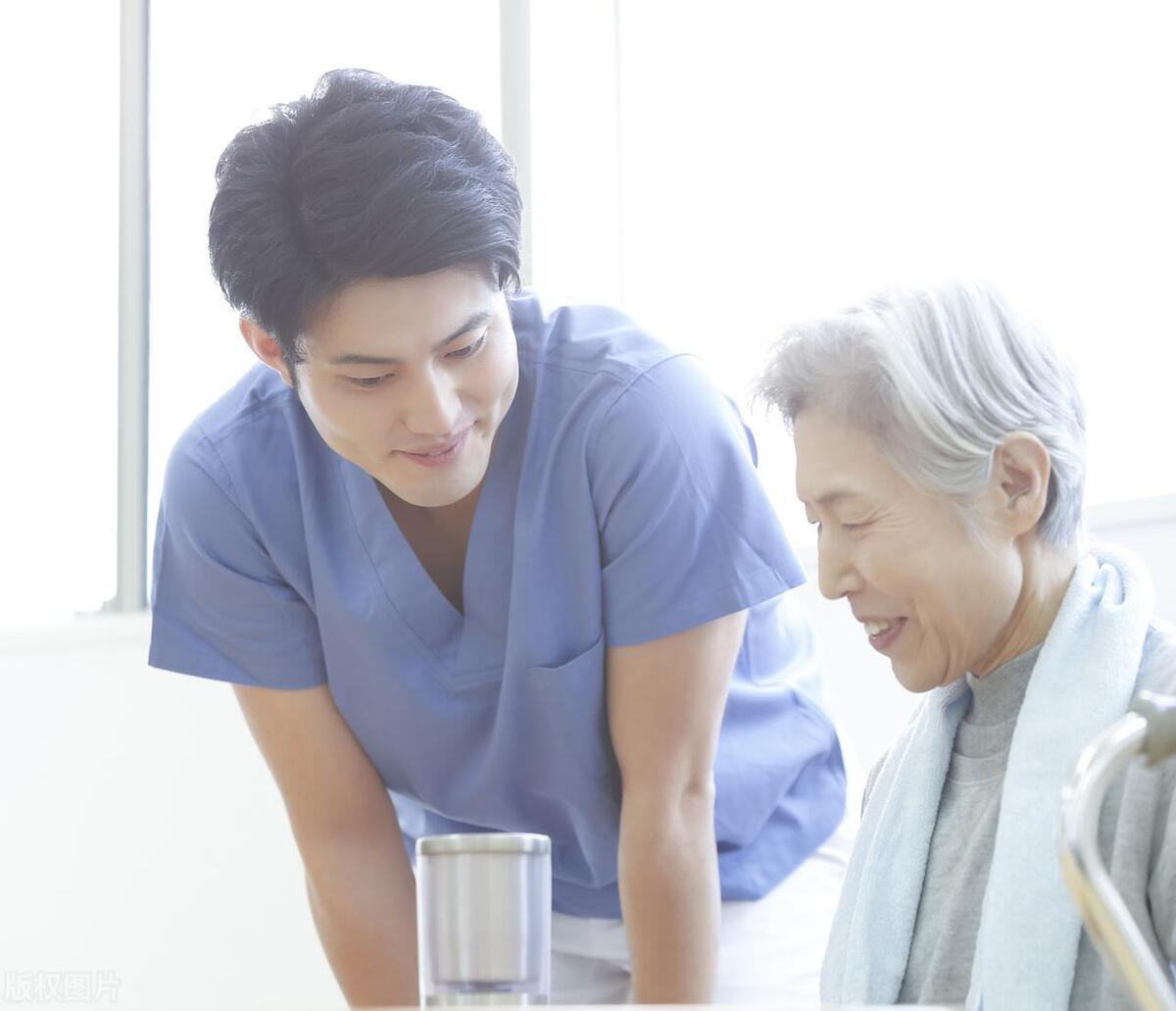 找靠谱住家护工_天津住家护工攻略_如何选择住家护工