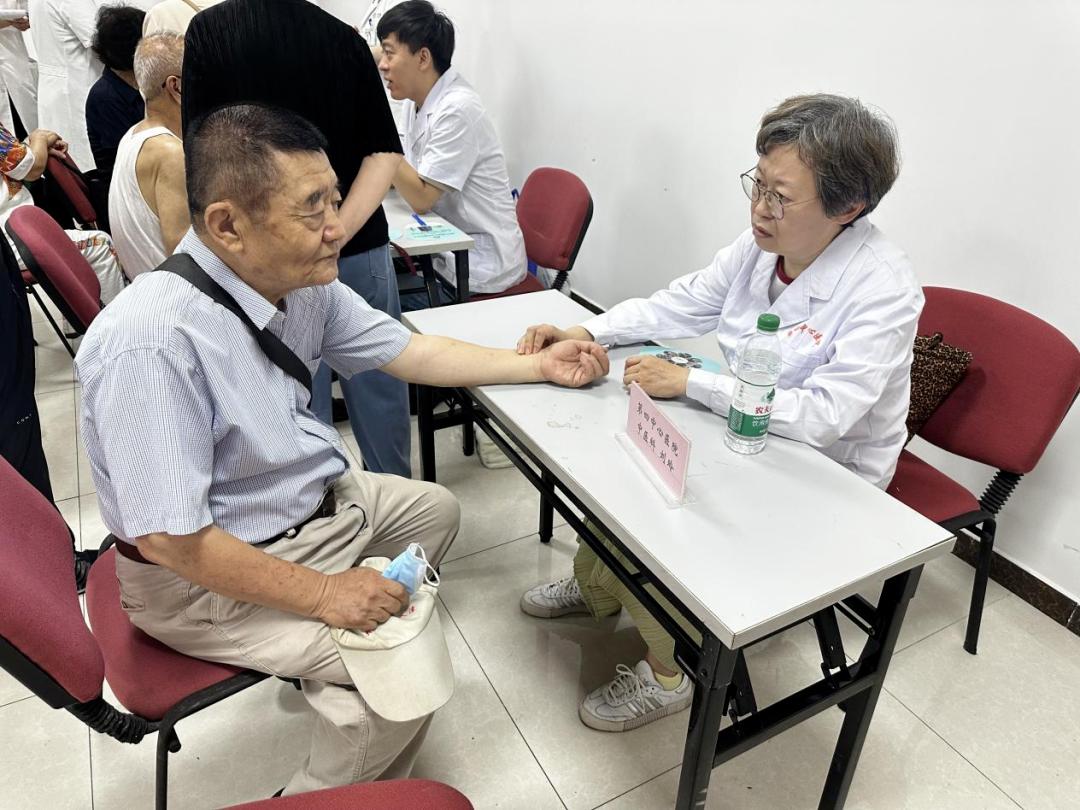 天津失能护理体验_失能失智老人护理_天津护理